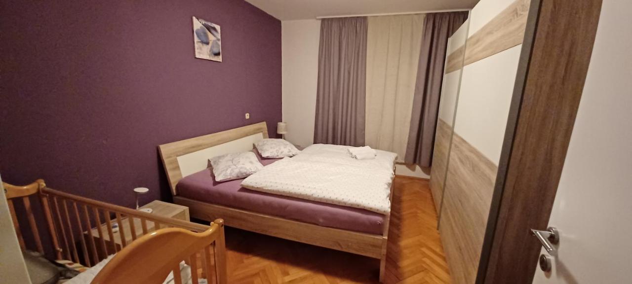 Apartment Nevena オミシュ エクステリア 写真